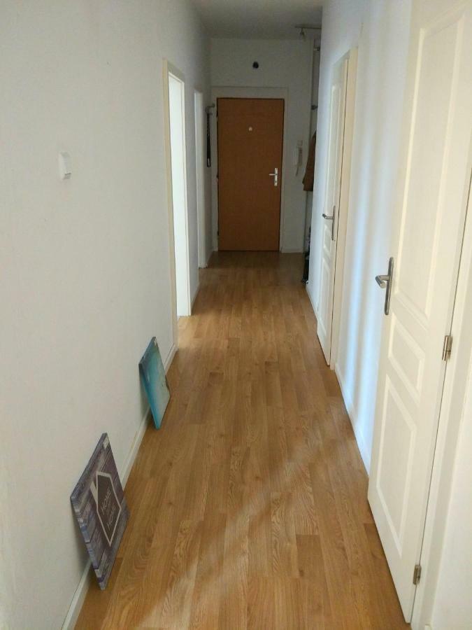 Riverview Apartment Bratislava Buitenkant foto